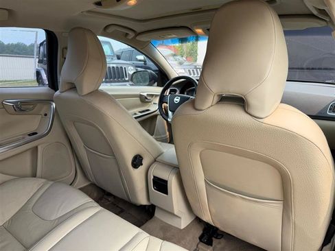 Used 2014 Volvo S60 T5 FWD image 20