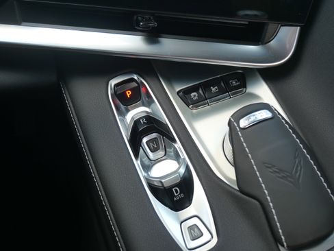 Used 2024 Chevrolet Corvette Stingray Preferred Conv w/ Z51 Performance Package image 28