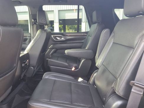 Used 2022 Chevrolet Tahoe LT w/ LT Signature Package AWD/4WD image 9