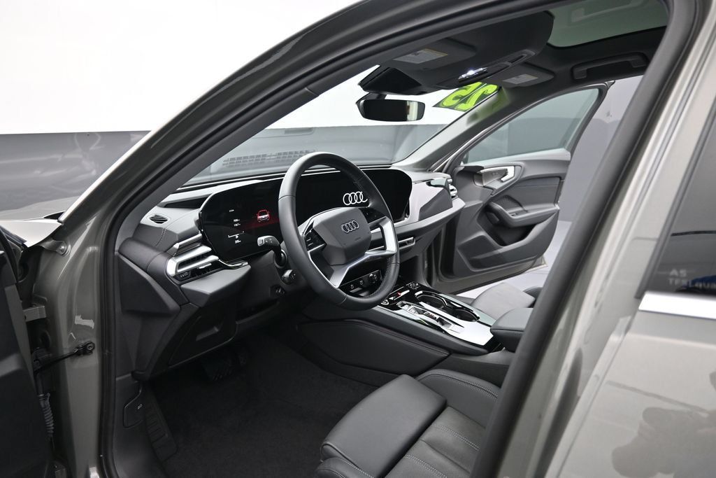 Used 2025 Audi A5 2.0T Premium Plus AWD/4WD image 11