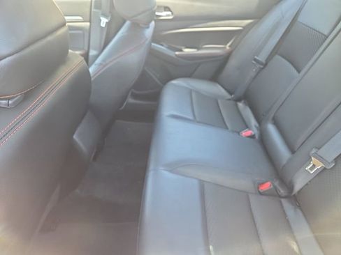 Used 2024 Nissan Altima 2.5 SR FWD image 11