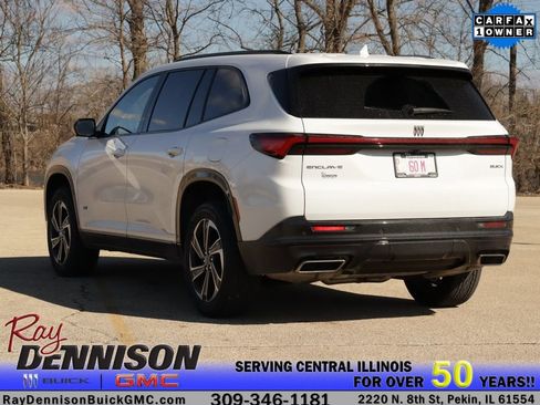 Used 2025 Buick Enclave Sport Touring image 5