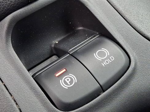 Used 2025 Toyota Corolla Cross AWD Hybrid image 23