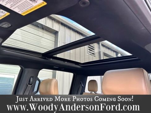 Used 2021 Ford F150 Lariat w/ Max Trailer Tow Package image 16