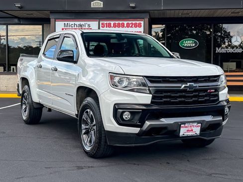 Used 2022 Chevrolet Colorado Z71 AWD/4WD image 1