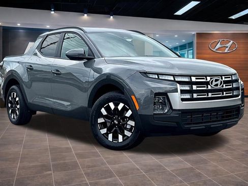 Used 2026 Hyundai Santa Cruz SEL FWD image 3
