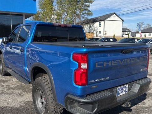 Used 2022 Chevrolet Silverado 1500 ZR2 w/ Technology Package image 6