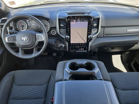 Used 2025 RAM 1500 Big Horn AWD/4WD image 3