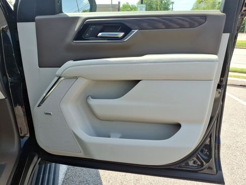 Used 2025 GMC Yukon Denali w/ Denali Reserve Package AWD/4WD image 33