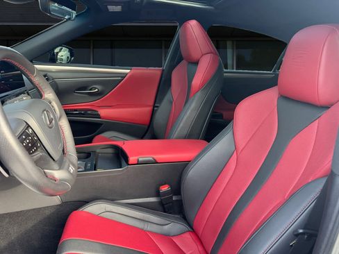 Used 2025 Lexus ES 350 F Sport image 2