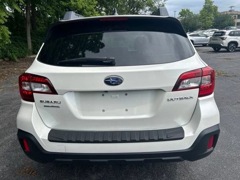 Used 2018 Subaru Outback 2.5i Limited AWD/4WD image 5