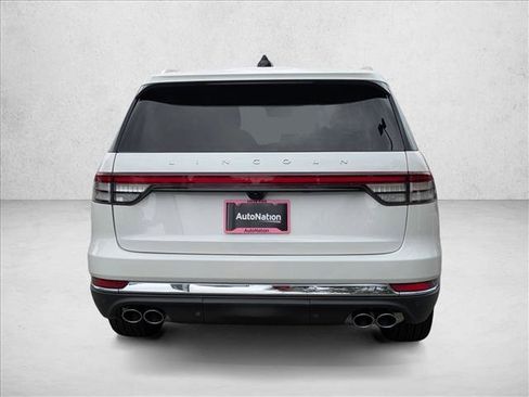 New 2026 Lincoln Aviator 2WD image 9