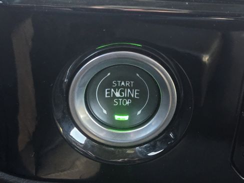 Used 2024 Chevrolet Silverado 1500 LT Trail Boss w/ Protection Package image 19