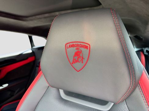 Used 2024 Lamborghini Urus S image 25