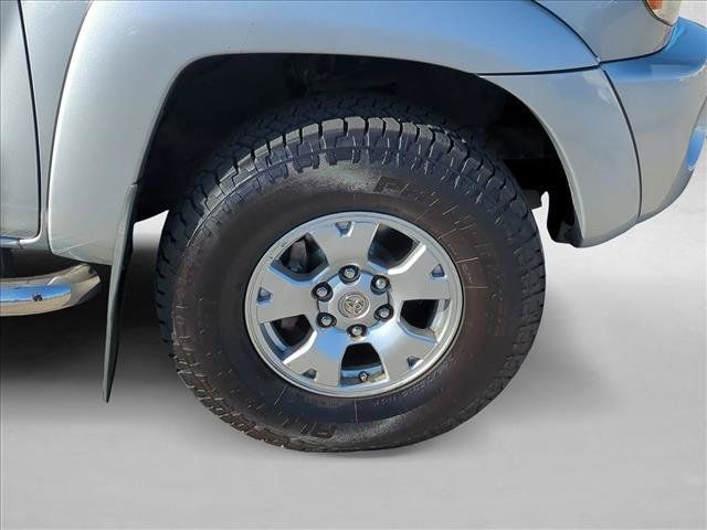 Used 2011 Toyota Tacoma 4x4 Double Cab w/ SR5 Pkg #2 image 22
