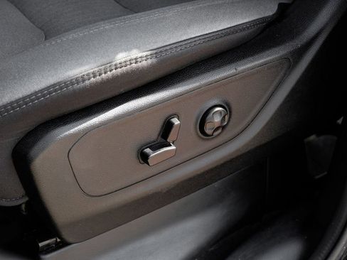 Used 2020 RAM 1500 Big Horn image 31