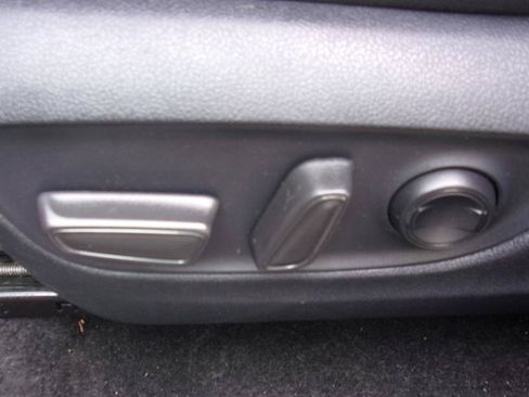 Used 2024 Toyota RAV4 AWD Hybrid image 9