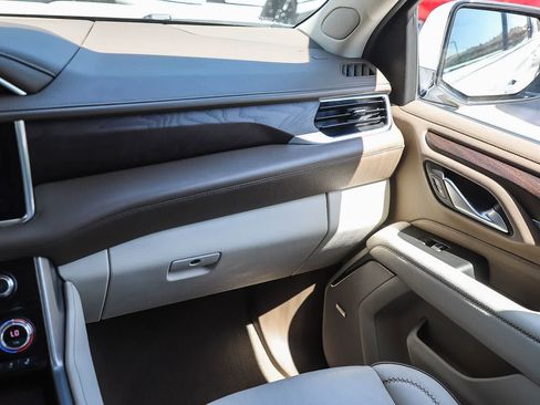 Used 2022 GMC Yukon XL Denali AWD/4WD image 19