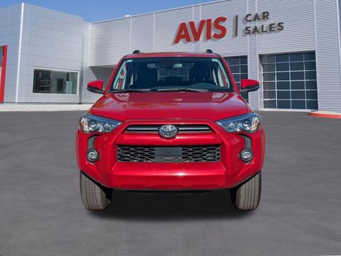 Used 2024 Toyota 4Runner SR5 Premium image 2