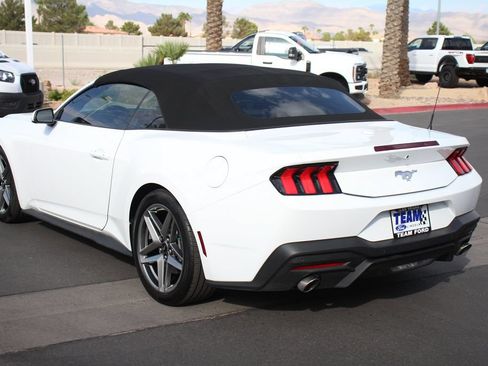 Certified 2025 Ford Mustang Convertible RWD image 5