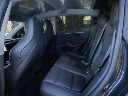 Used 2024 Tesla Model 3 Performance image 8