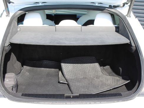 Used 2021 Tesla Model S Plaid image 21