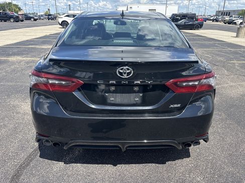 Used 2024 Toyota Camry XSE FWD image 4