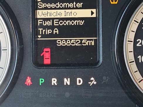 Used 2020 RAM 1500 Classic SLT image 20