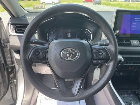 Certified 2025 Toyota RAV4 LE AWD/4WD image 15