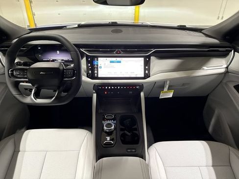 New 2026 Jeep Cherokee Limited AWD/4WD image 10