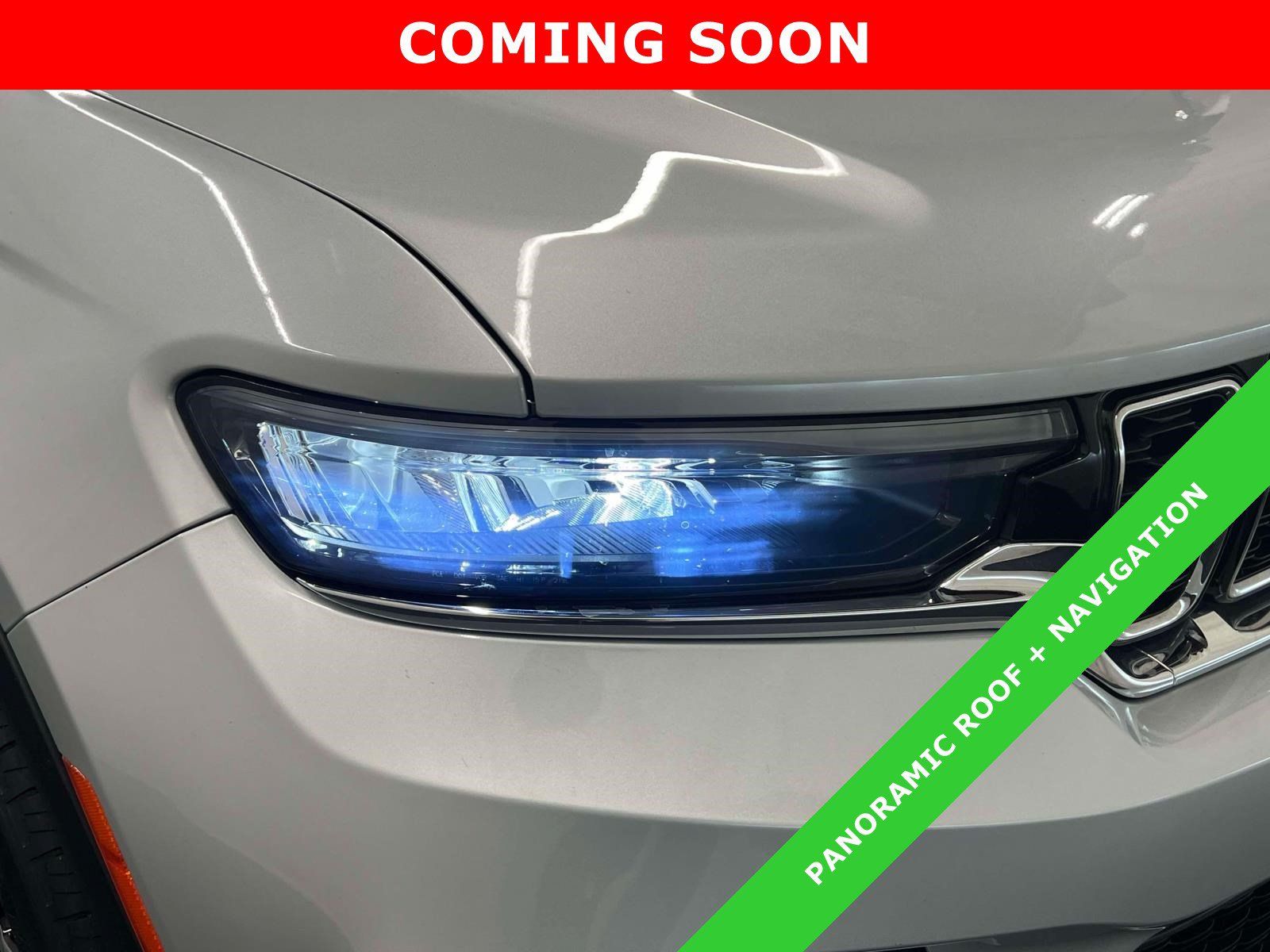 Used 2023 Jeep Grand Cherokee Limited AWD/4WD image 14