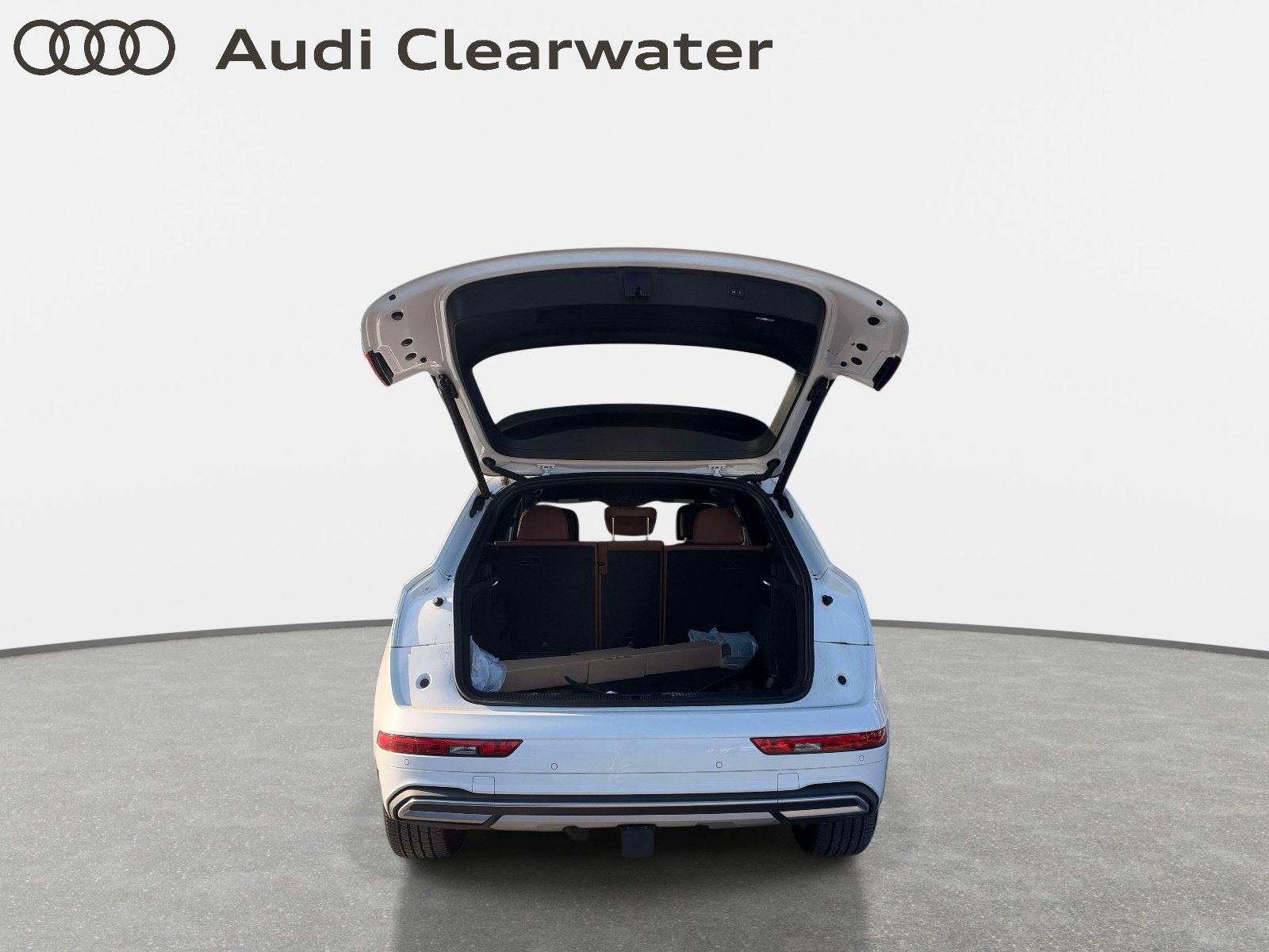 Used 2023 Audi Q5 2.0T Premium w/ Convenience Package AWD/4WD image 7