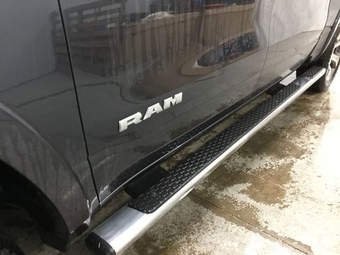 Used 2019 RAM 1500 Laramie image 5