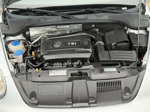 Used 2015 Volkswagen Beetle 1.8T image 6