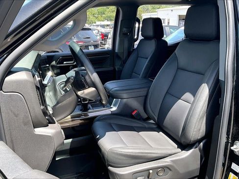 Used 2026 Chevrolet Silverado 1500 LT Trail Boss w/ LT Trail Boss Premium Package AWD/4WD image 22