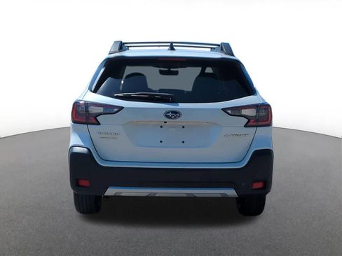 Used 2023 Subaru Outback Limited AWD/4WD image 5