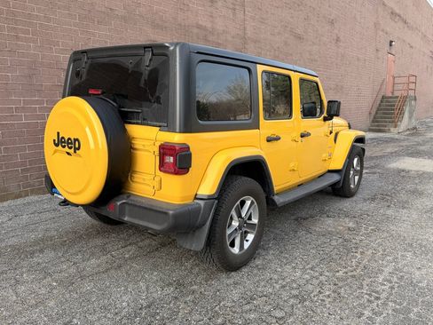 Used 2019 Jeep Wrangler Unlimited Sahara image 15