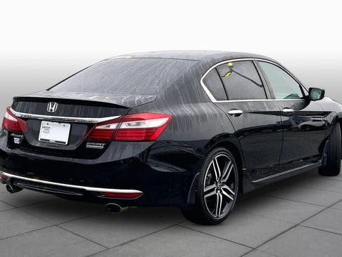 Used 2017 Honda Accord Sport Special Edition image 12