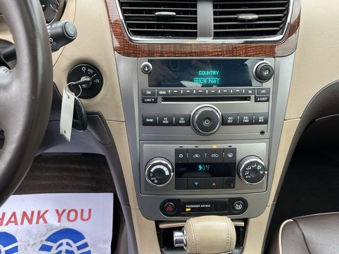 Used 2008 Chevrolet Malibu LTZ w/ Rear Power Package image 19