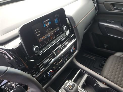 Used 2025 Nissan Pathfinder Rock Creek AWD/4WD image 19