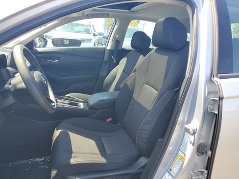 Certified 2023 Honda Accord EX image 15