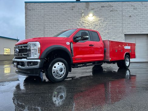 New 2026 Ford F550 4x4 Supercab Super Duty w/ XLT Value Package image 3