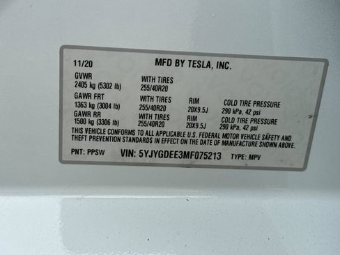 Used 2021 Tesla Model Y Long Range AWD/4WD image 35