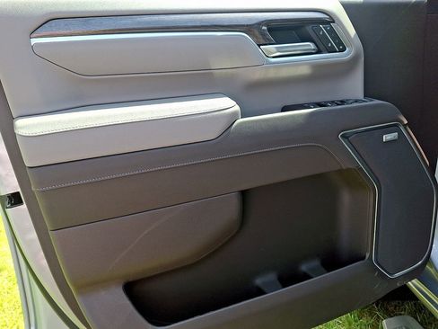 New 2026 Chevrolet Silverado 2500 LTZ w/ LTZ Plus Package AWD/4WD image 8