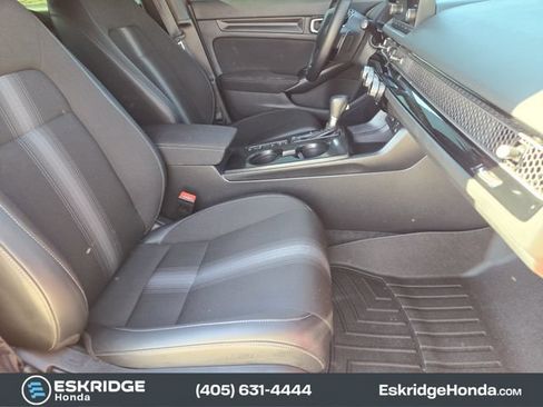 Used 2023 Honda Civic Sport image 15