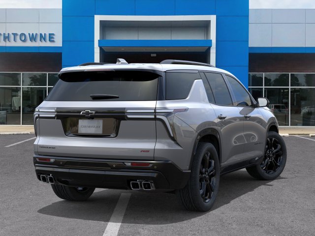 New 2027 Chevrolet Traverse RS w/ LPO, Floor Liner Package FWD image 4