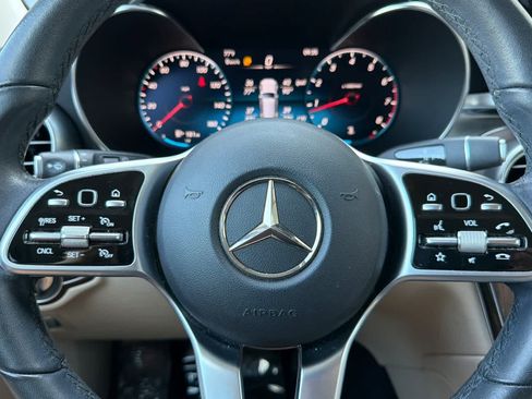 Used 2022 Mercedes-Benz GLC 300 4MATIC image 25
