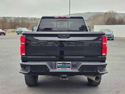 Used 2025 Chevrolet Silverado 3500 LTZ image 5