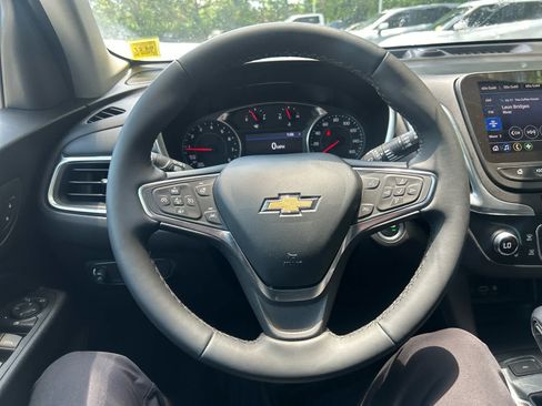 Used 2024 Chevrolet Equinox LT AWD/4WD image 11