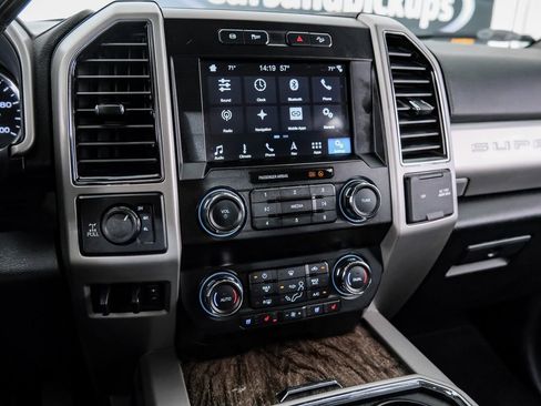 Used 2019 Ford F250 Lariat w/ Lariat Value Package image 20